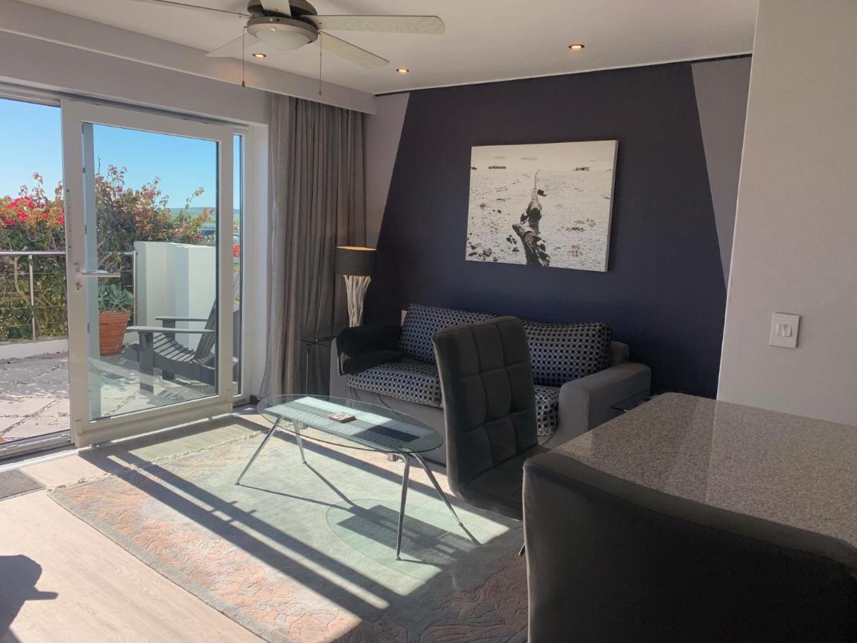 Farr Out Guest House Paternoster Exterior photo
