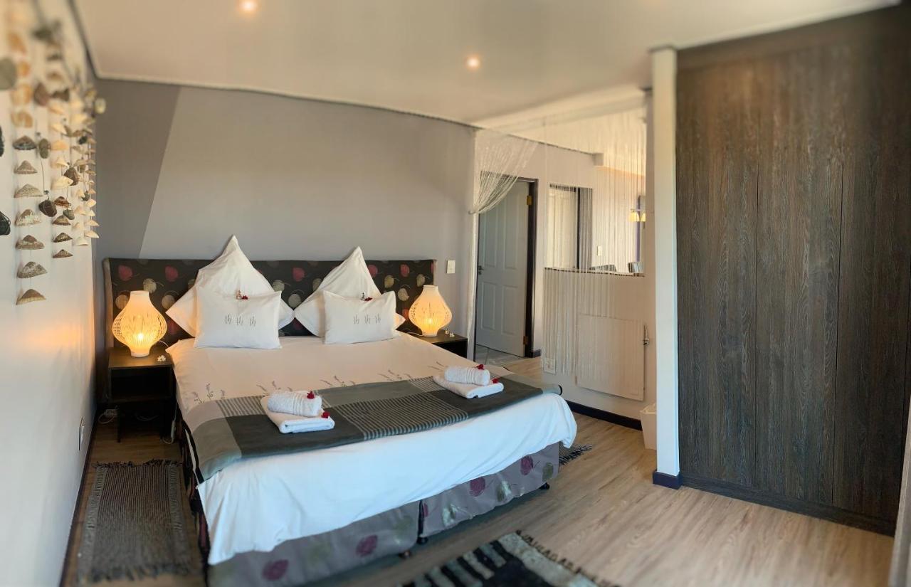 Farr Out Guest House Paternoster Exterior photo