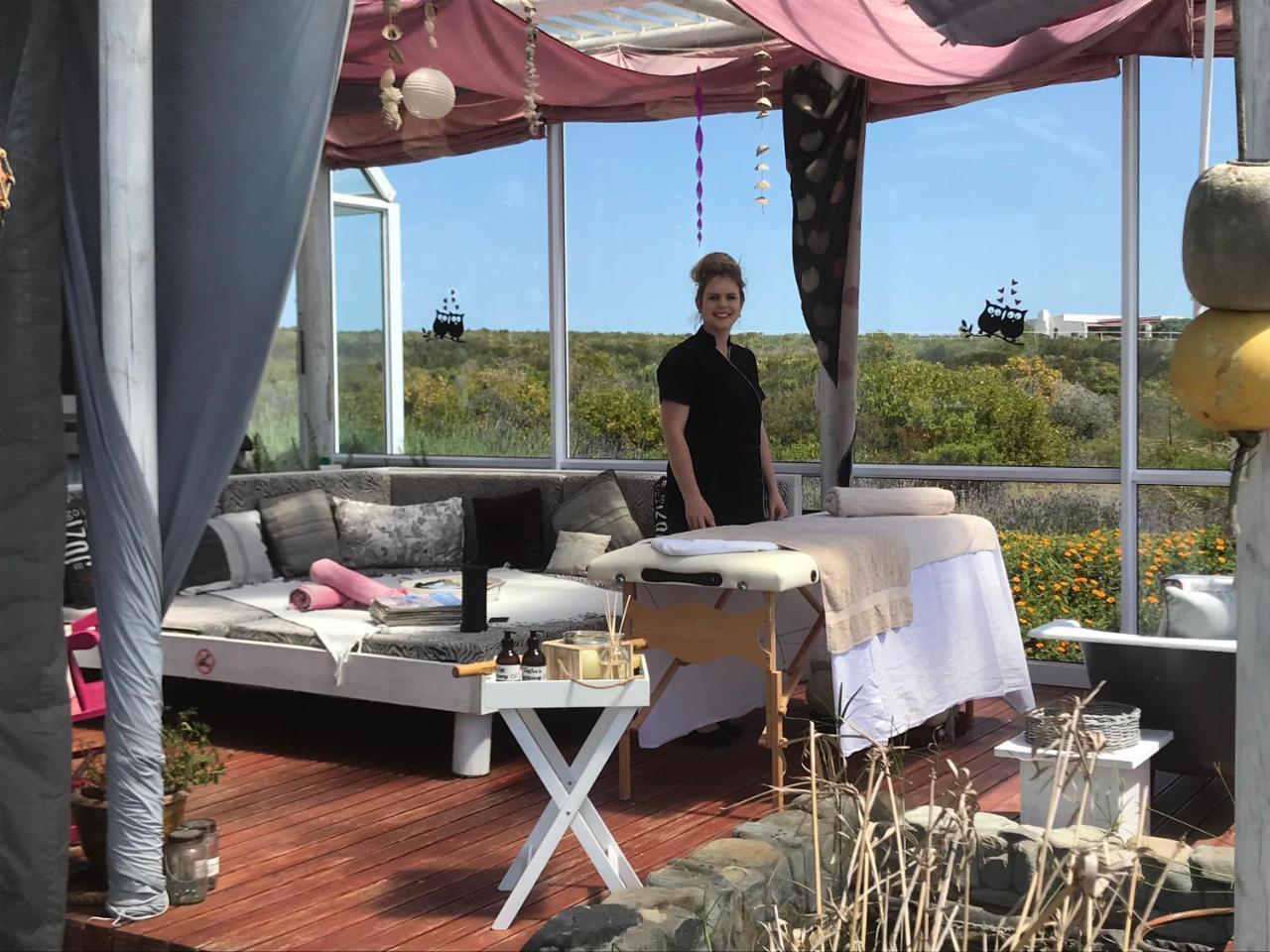 Farr Out Guest House Paternoster Exterior photo
